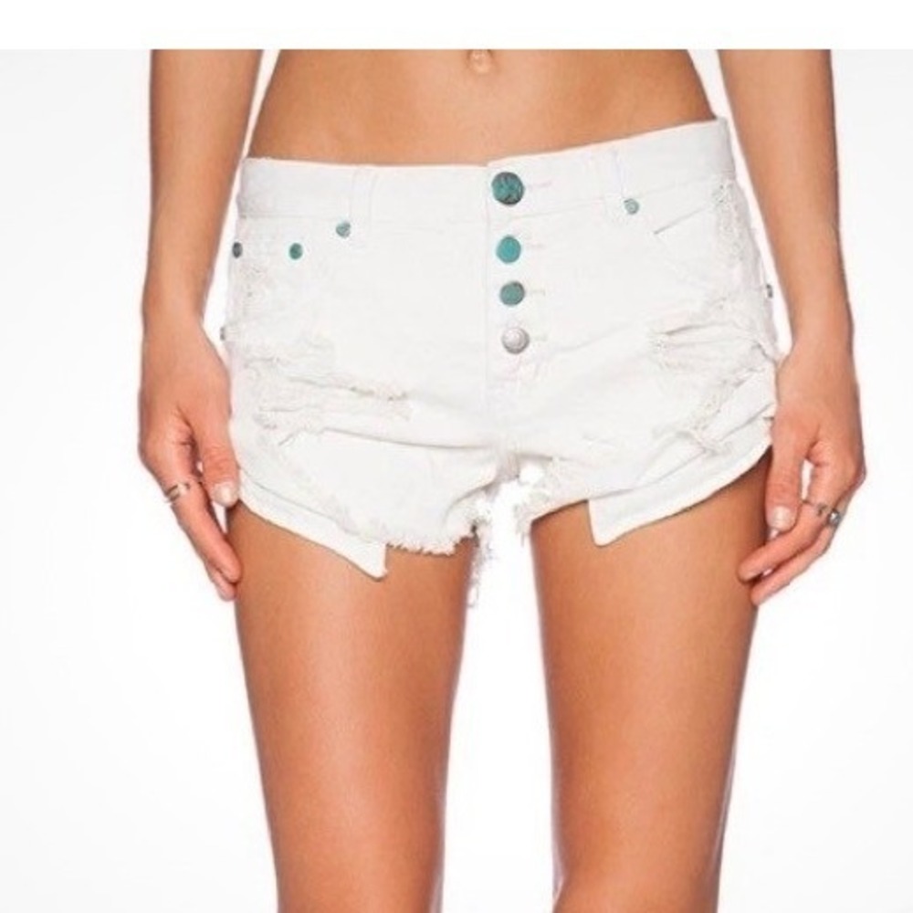 One Teaspoon Bandits White Denim Shorts Distressed Button Fly Size 27 Festival